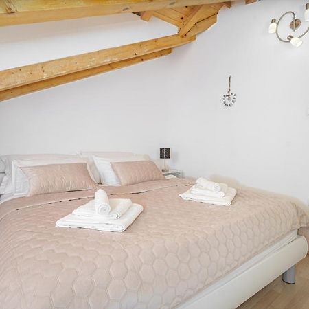 Villa Pia Vodice Eksteriør billede